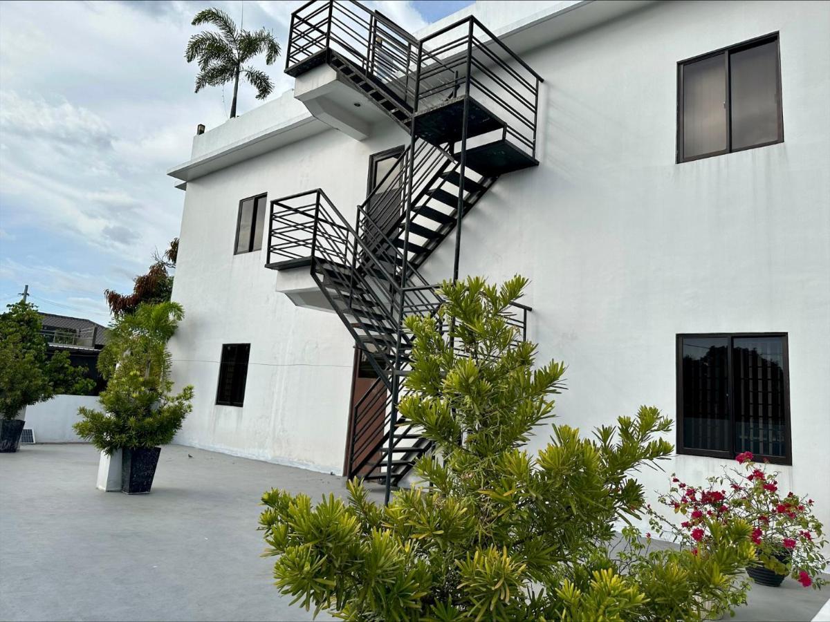 Gia'S Place San Mateo Экстерьер фото